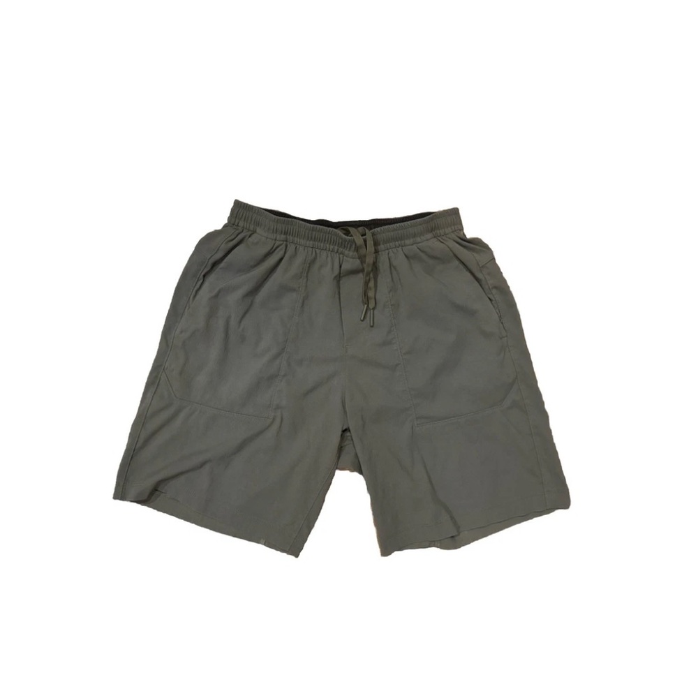 Lululemon Bowline 7” Shorts Small